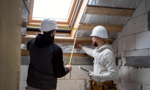 medium-shot-people-working-with-helmets (2) people wokring
